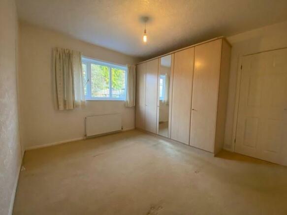 7 clevland bedroom 2.jpg