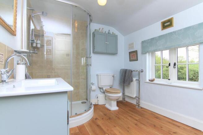 Ensuite.jpg