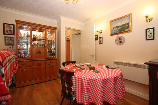 Photo 3