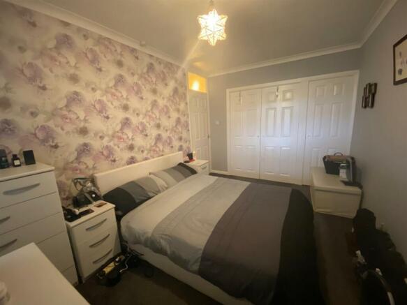75  Chantry Bedroom 1.jpg