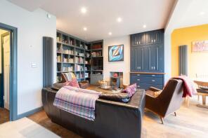 217, Crowborough Road, London SW17 9QE