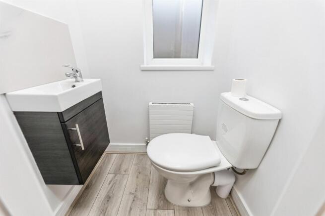 3 bed Detached for sale Image 6