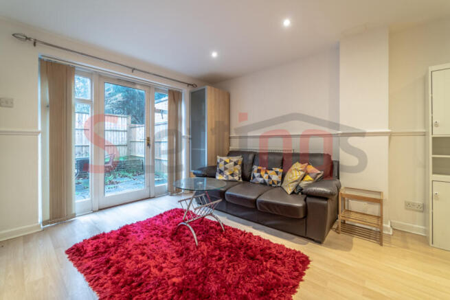 3-Bedroom Semi-Detached Home in Hendon