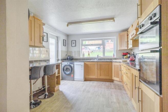 26, Sunnyfield, Rhayader, LD6 photo 4