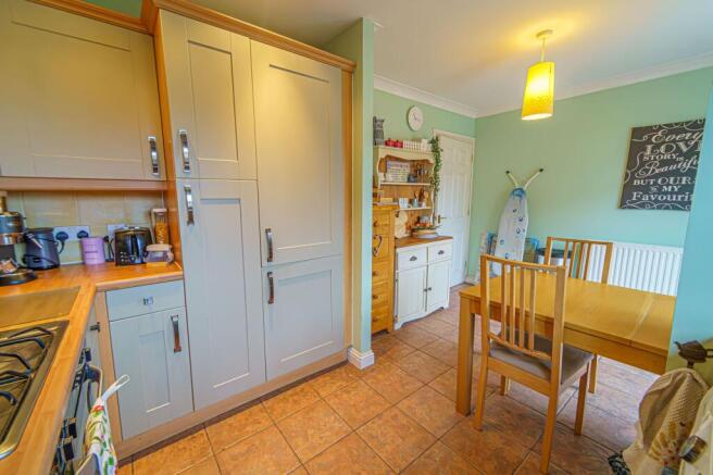 Kitchen dining room