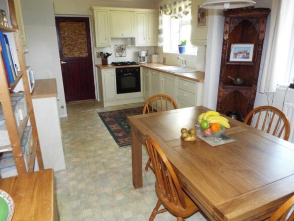 Kitchen/Breakfast Rm