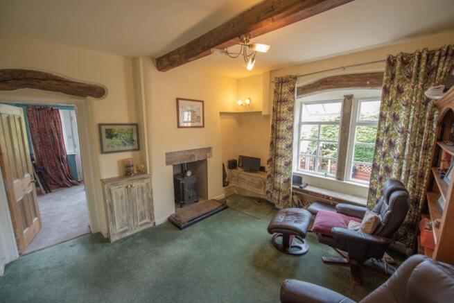 5 bed Detached for sale Image 4