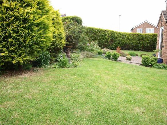 Further garden...