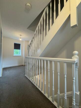 4 bed Terraced to rent Image 12