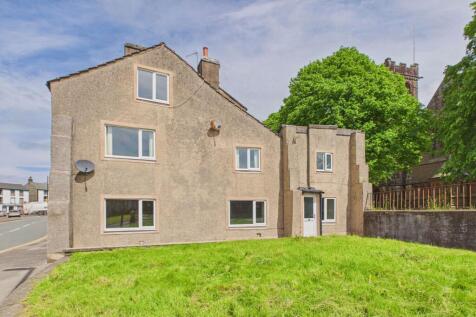 South Street, Egremont, CA22