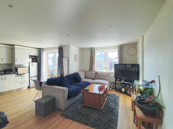 Photo 3