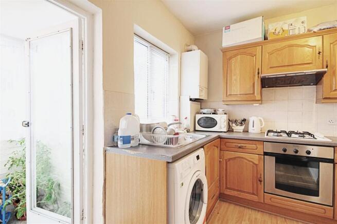 KITCHEN 2.jpg
