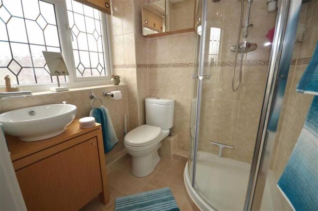 Refitted En-Suite