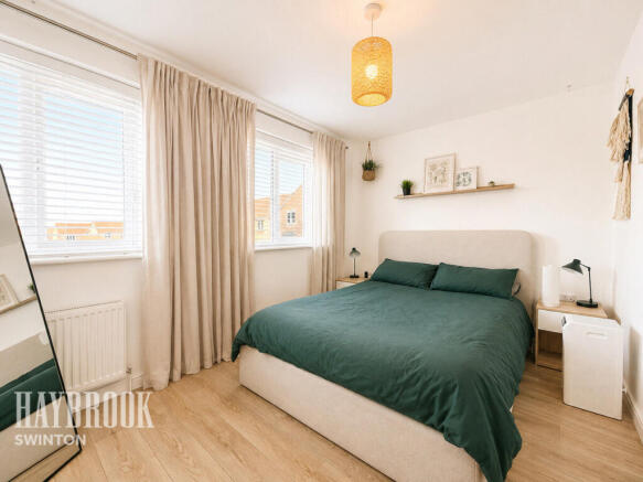 3 bed Semi-Detached for sale Image 11