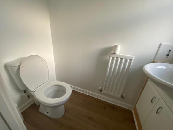 Cloakroom/wc