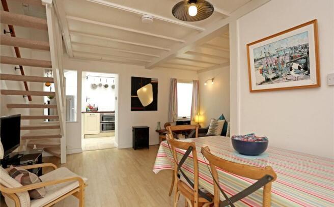 Sitting/Dining Room