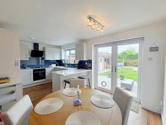 kitchen/Dining Ar...