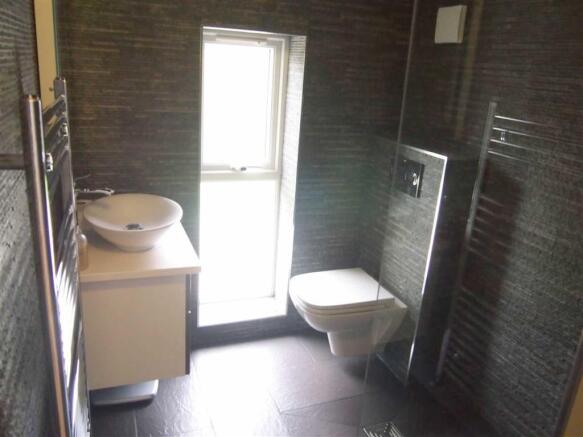 EN-SUITE WET ROOM