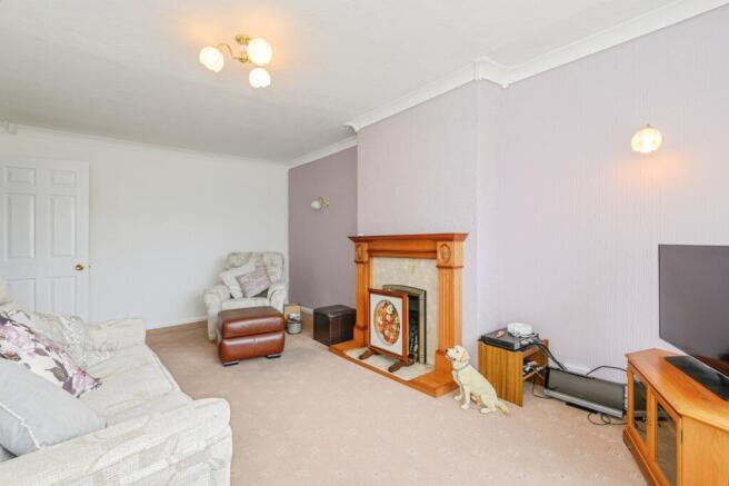 2 bed Semi-Detached Bungalow for sale Image 4