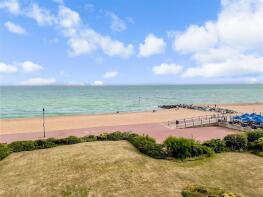 18, Admirals Walk, South Road, Hythe CT21 6AL
