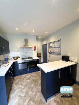 1 bed House Share to rent Image 6