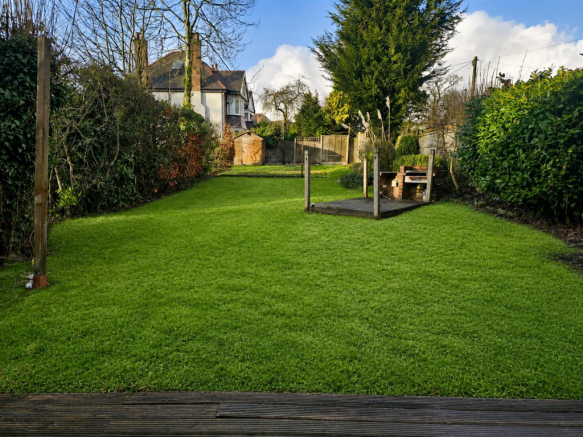 108 Manor lane garden 1 enhanced.png