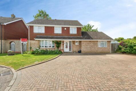 Hemingway Close, Newport Pagnell