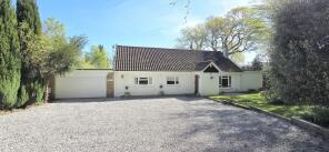 Whiteoaks, High Street, Haywards Heath RH17 6TG