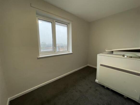 3 bed Maisonette to rent Image 7