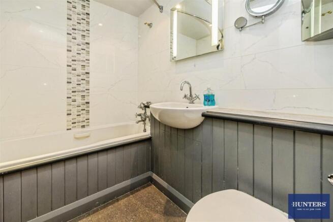 2 bed Penthouse for sale Image 10