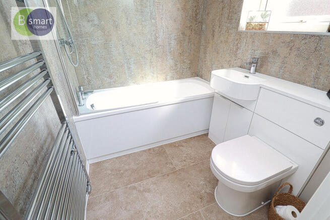 2 bed Apartment for sale Image 9