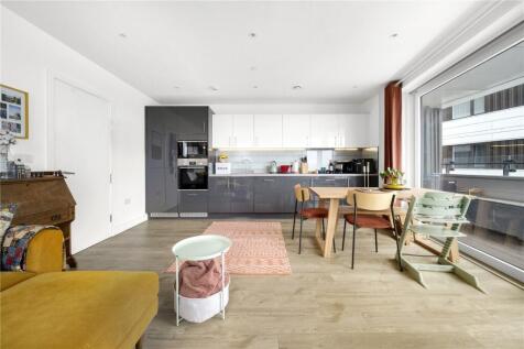 Beck Square, Leyton, London, E10