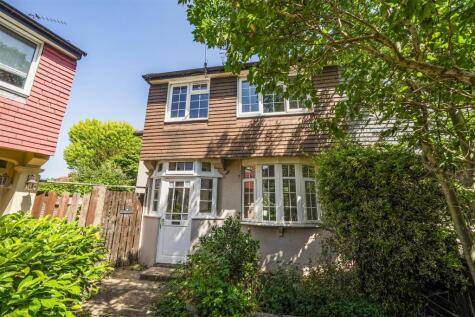 Barnsbury Crescent, Surbiton