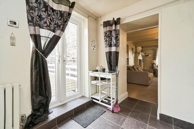 2 bed Terraced for sale Image 6
