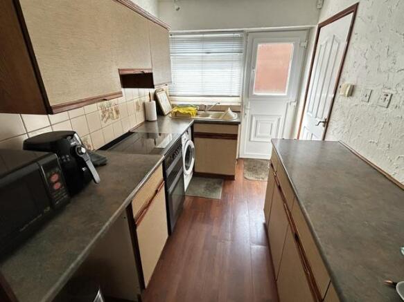 2 bed Detached Bungalow for sale Image 4