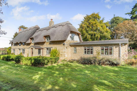 Wicken Road Leckhampstead, Buckinghamshire, MK18 5NZ