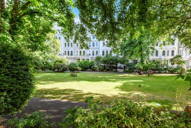Communal Gardens .jpg