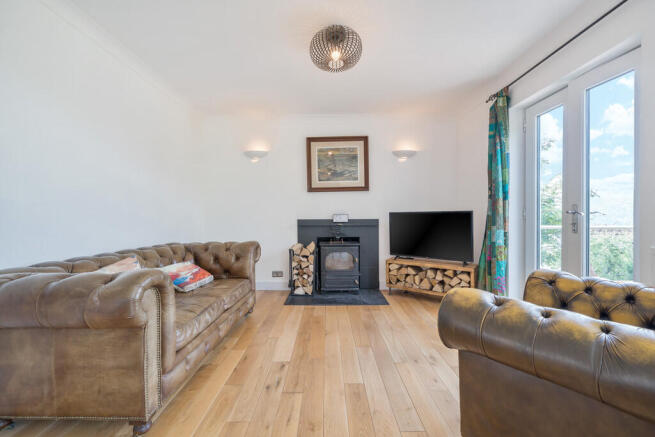 Living/Dining Roo...