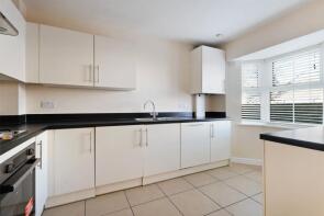 12, Vincent Gardens, Dorking RH4 3FY