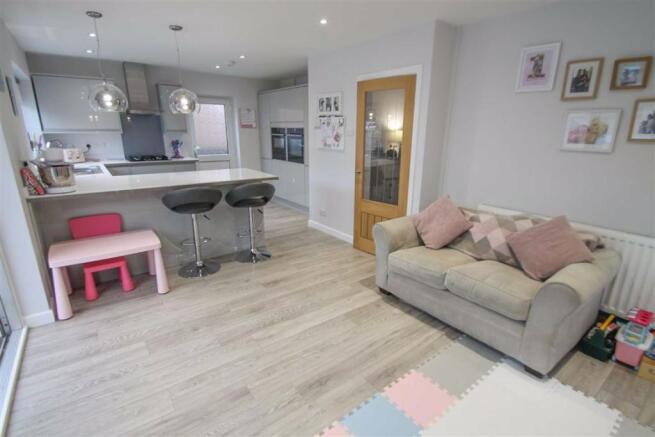 Kitchen/family room