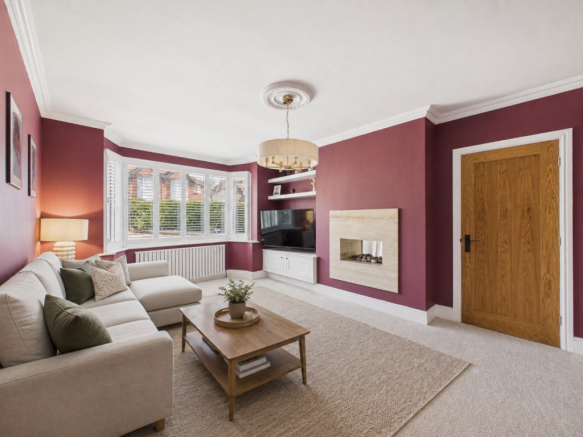 5 bed Detached for sale Image 5