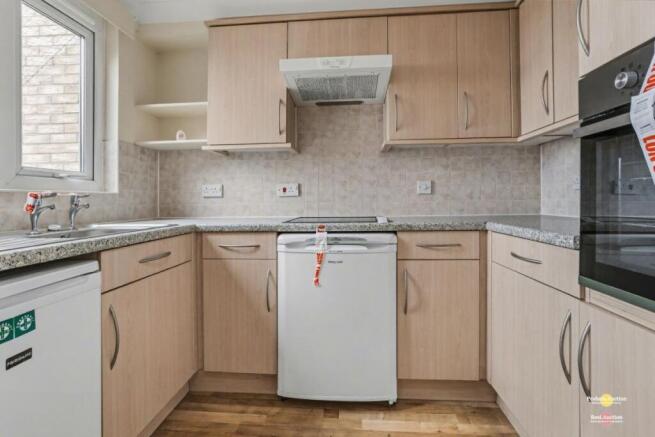 Flat 43 Collier Court, Crammavill Street, Grays, Essex, RM16 2AZ photo 4