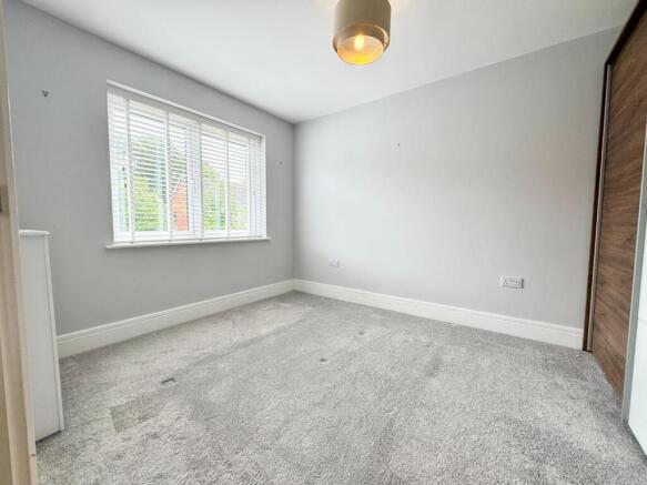 4 bed Detached for sale Image 10
