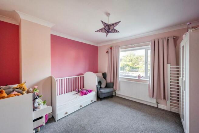 3 bed Semi-Detached for sale Image 11