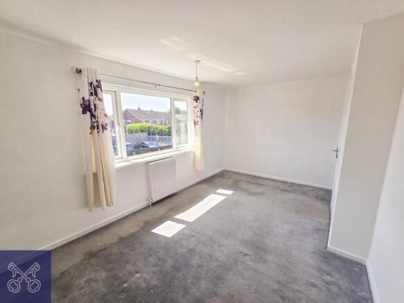 3 bed Terraced to rent Image 11