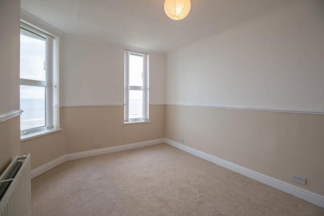 3 bed Apartment for sale Image 10