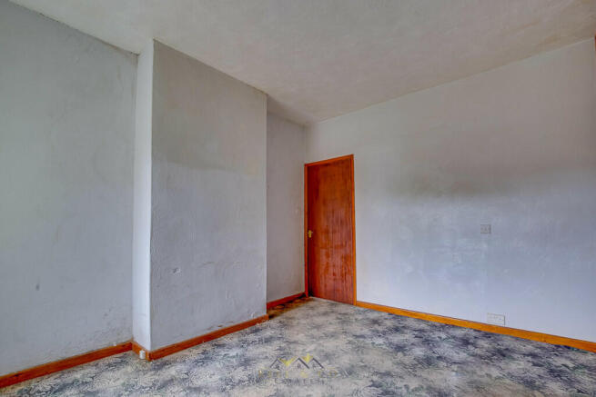 Bedroom 2.3