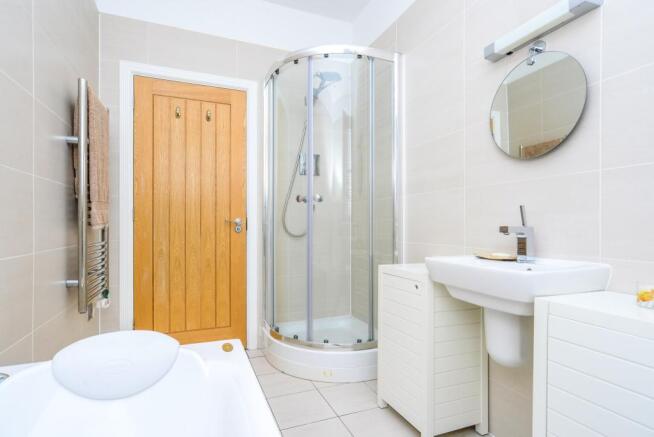 En-suite Bathroom