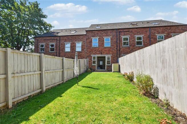 3 bed Terraced for sale Image 6