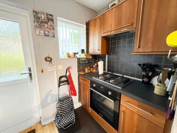 3 bed Terraced for sale Image 6